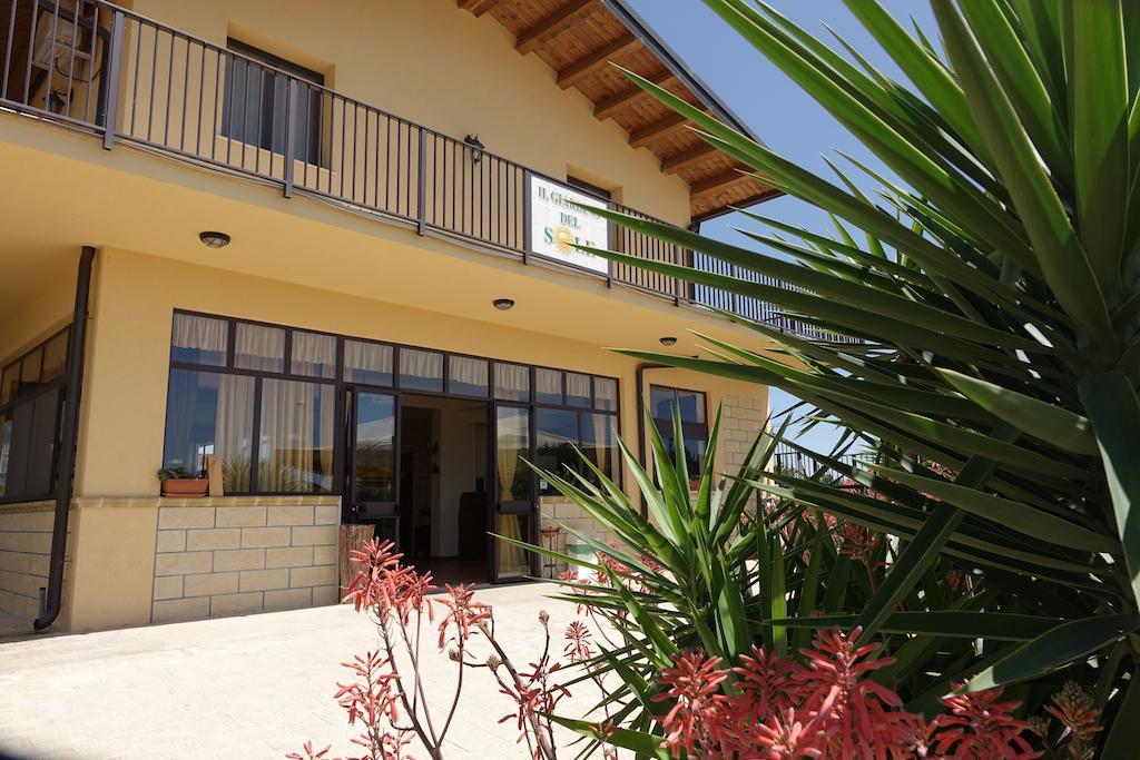 Villa Il Giardino Del Sole Agnone Bagni Exterior foto